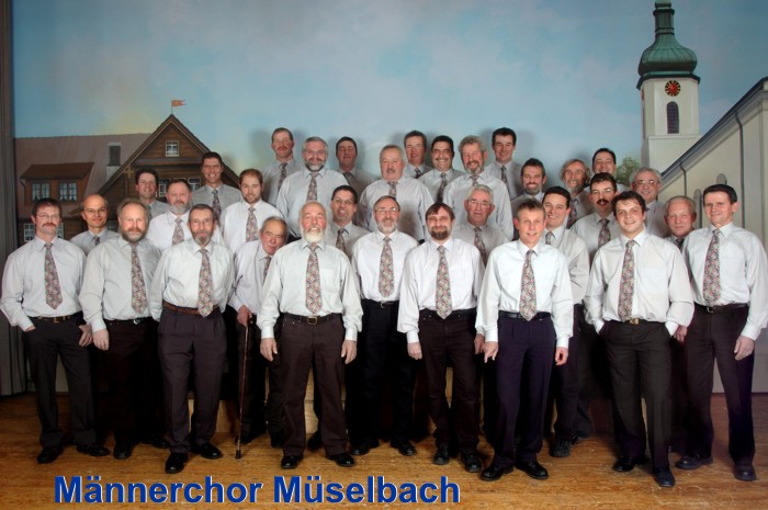 Flotte Snger bilden den Mselbacher Mnnerchor